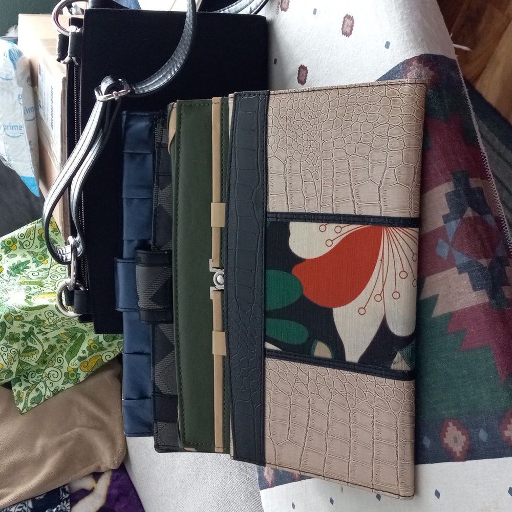 1 Miche Purse With 4 Changeable Cover Floral, Beige, Green, Black Plus Hardware